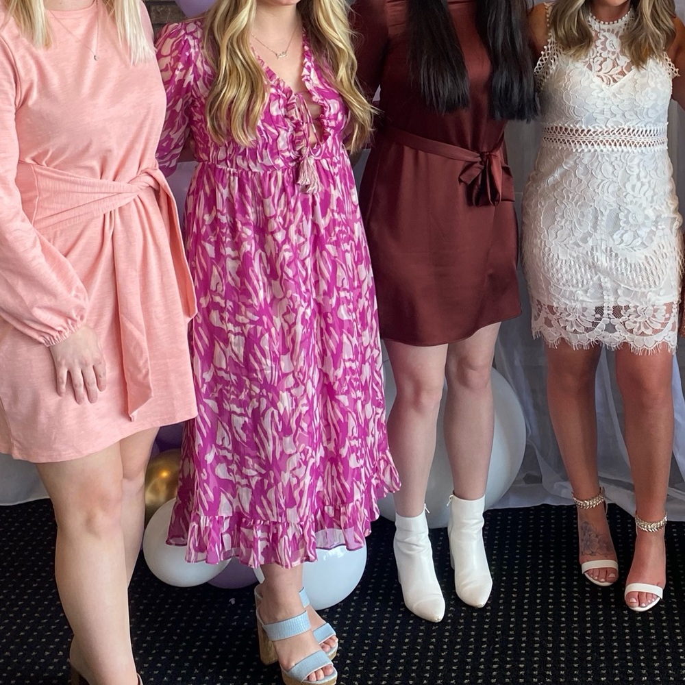 Pink and White Dress - Picture 2 of 6